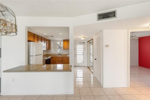 Condo à Sunrise, Floride, 2 chambres  № 2084387