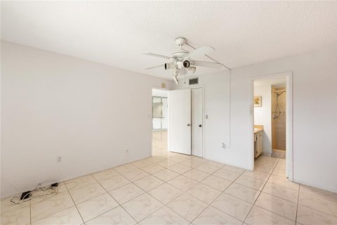 Copropriété à vendre à Sunrise, Floride: 2 chambres, 78.97 m2 № 2084387 - photo 9