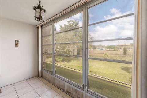 Copropriété à vendre à Sunrise, Floride: 2 chambres, 78.97 m2 № 2084387 - photo 18