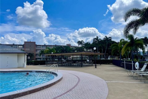 Купить кондоминиум в Бока-Ратон, Флорида 6 комнат, 83.24м2, № 1926092 - фото 17