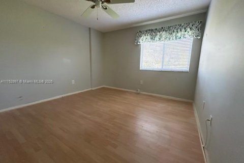 Condominio en venta en Fort Lauderdale, Florida, 2 dormitorios, 107.12 m2 № 1732025 - foto 10