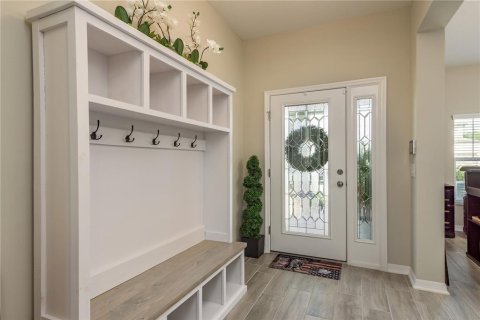 Villa ou maison à louer à Spring Hill, Floride: 3 chambres, 194.72 m2 № 1903273 - photo 5