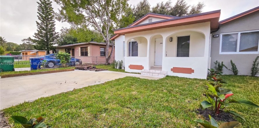 Villa ou maison à Miami, Floride 3 chambres, 85.19 m2 № 1743924