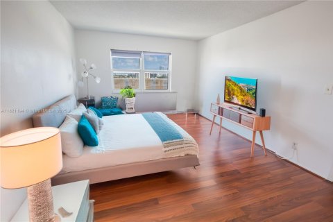 Copropriété à vendre à Hallandale Beach, Floride: 2 chambres, 139.35 m2 № 1781448 - photo 20