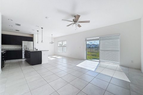 Casa en venta en Davenport, Florida, 4 dormitorios № 1975378 - foto 23