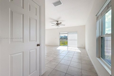 Casa en venta en Davenport, Florida, 4 dormitorios № 1975378 - foto 22