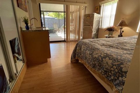 House in Sarasota, Florida 4 bedrooms, 102.94 sq.m. № 2393460 - photo 30