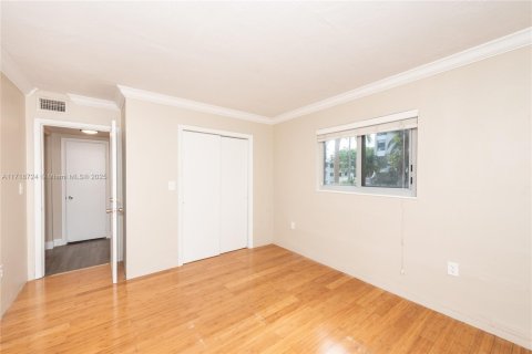 Condo in Key Biscayne, Florida, 2 bedrooms  № 1470342 - photo 15