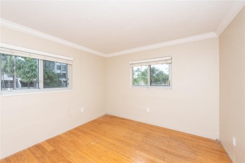 Condo in Key Biscayne, Florida, 2 bedrooms  № 1470342 - photo 17