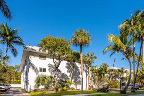 Condo in Key Biscayne, Florida, 2 bedrooms  № 1470342 - photo 22
