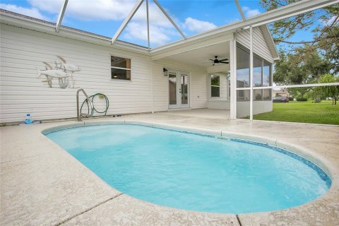 House in The Villages, Florida 3 bedrooms, 129.32 sq.m. № 1898691 - photo 22