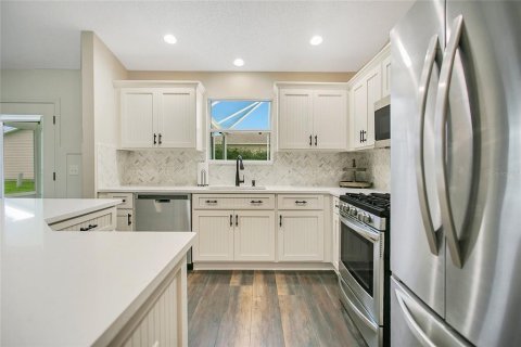 House in The Villages, Florida 3 bedrooms, 129.32 sq.m. № 1898691 - photo 10