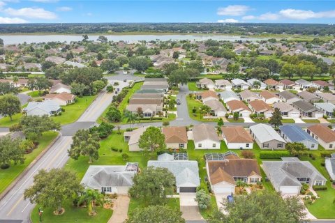 House in The Villages, Florida 3 bedrooms, 129.32 sq.m. № 1898691 - photo 26