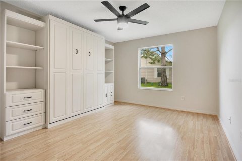 House in The Villages, Florida 3 bedrooms, 129.32 sq.m. № 1898691 - photo 15