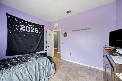 House in Winter Haven, Florida 4 bedrooms, 185.71 sq.m. № 1789938 - photo 15