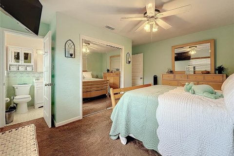 House in Largo, Florida 2 bedrooms, 150.69 sq.m. № 1795413 - photo 16