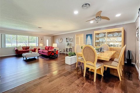 House in Largo, Florida 2 bedrooms, 150.69 sq.m. № 1795413 - photo 9