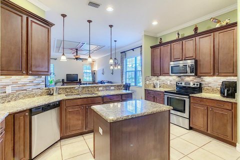 Villa ou maison à louer à Orlando, Floride: 4 chambres, 310.94 m2 № 1673049 - photo 12