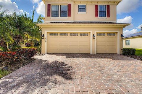 Villa ou maison à louer à Orlando, Floride: 4 chambres, 310.94 m2 № 1673049 - photo 2