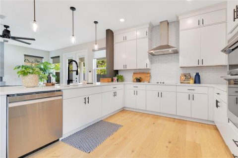 Casa en venta en Orlando, Florida, 5 dormitorios, 216.37 m2 № 1676016 - foto 17