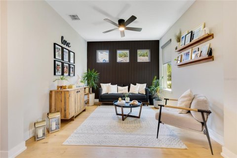 Casa en venta en Orlando, Florida, 5 dormitorios, 216.37 m2 № 1676016 - foto 8