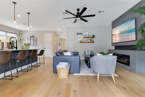 Casa en venta en Orlando, Florida, 5 dormitorios, 216.37 m2 № 1676016 - foto 26