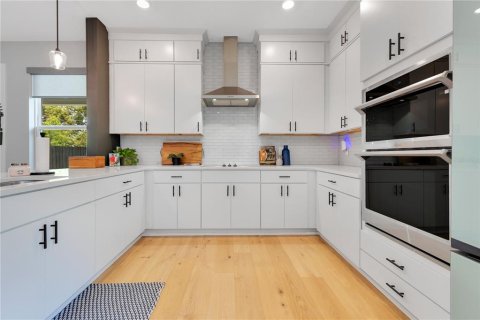 Casa en venta en Orlando, Florida, 5 dormitorios, 216.37 m2 № 1676016 - foto 16