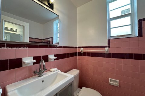 Снять в аренду кондоминиум в Майами-Бич, Флорида 1 спальня, 42.92м2, № 1985985 - фото 12