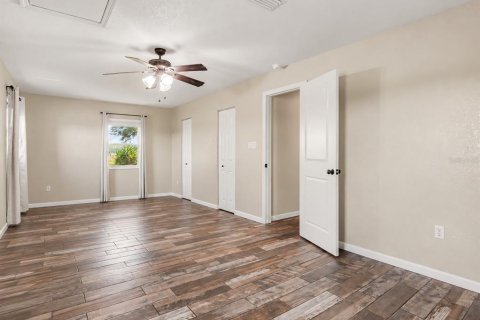 Villa ou maison à vendre à Bartow, Floride: 2 chambres, 134.52 m2 № 2430499 - photo 4