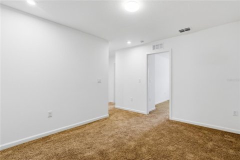 Touwnhouse à louer à Orlando, Floride: 3 chambres, 167.22 m2 № 2134160 - photo 9