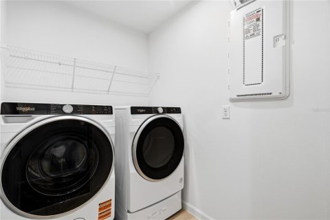 Touwnhouse à louer à Orlando, Floride: 3 chambres, 167.22 m2 № 2134160 - photo 14
