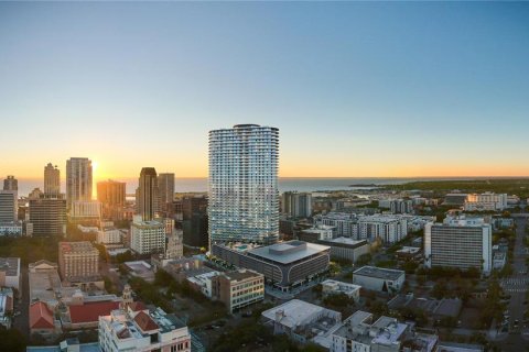 Condominio en venta en Saint Petersburg, Florida, 3 dormitorios, 178.47 m2 № 1791125 - foto 1