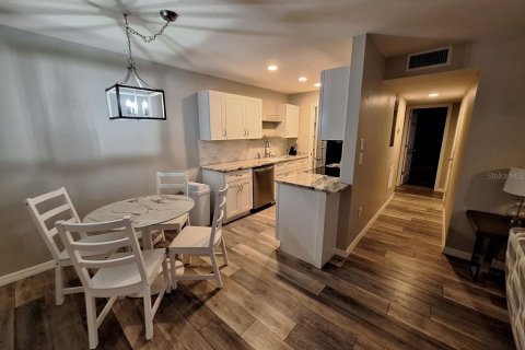 Copropriété à louer à Sarasota, Floride: 2 chambres, 81.38 m2 № 1444594 - photo 16