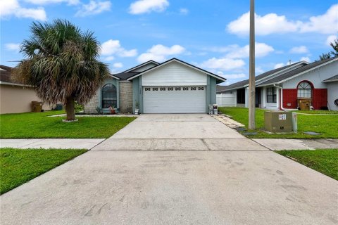 Casa en Kissimmee, Florida 3 dormitorios, 127.93 m2 № 2369556