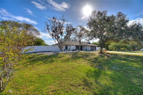 House in Sarasota, Florida 3 bedrooms, 161.56 sq.m. № 2118019 - photo 24