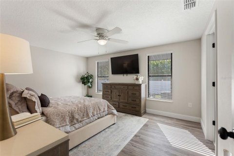House in Sarasota, Florida 3 bedrooms, 161.56 sq.m. № 2118019 - photo 18