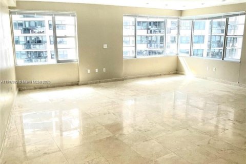 Copropriété à louer à Miami Beach, Floride: 2 chambres, 144.93 m2 № 2019346 - photo 4