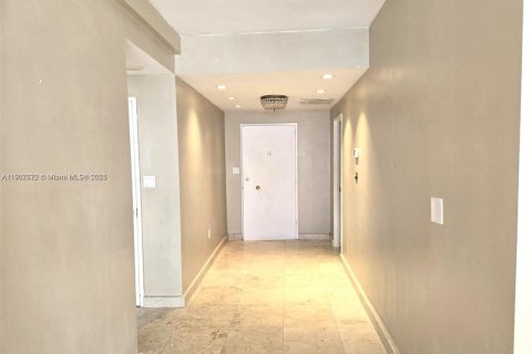 Copropriété à louer à Miami Beach, Floride: 2 chambres, 144.93 m2 № 2019346 - photo 6