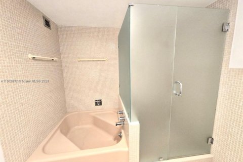 Copropriété à louer à Miami Beach, Floride: 2 chambres, 144.93 m2 № 2019346 - photo 11