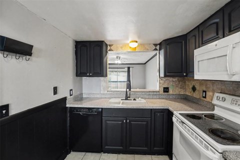 Купить кондоминиум в Тампа, Флорида 4 комнаты, 99.22м2, № 2094933 - фото 7