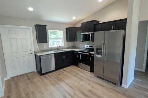 Duplex in Ocala, Florida 7 bedrooms, 225.66 sq.m. № 2379764 - photo 4