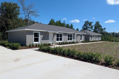 Duplex in Ocala, Florida 7 bedrooms, 225.66 sq.m. № 2379764 - photo 2
