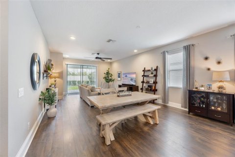 Casa en venta en Odessa, Florida, 4 dormitorios, 277.59 m2 № 1523987 - foto 12