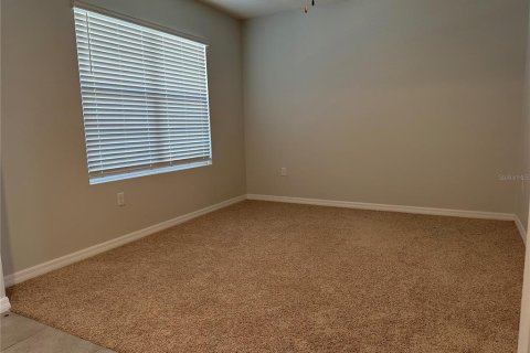 Casa en alquiler en Plant City, Florida, 5 dormitorios, 248.42 m2 № 1644178 - foto 12