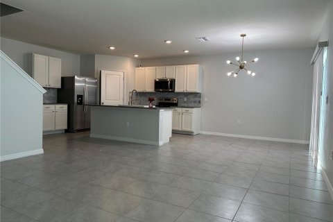 Casa en alquiler en Plant City, Florida, 5 dormitorios, 248.42 m2 № 1644178 - foto 6