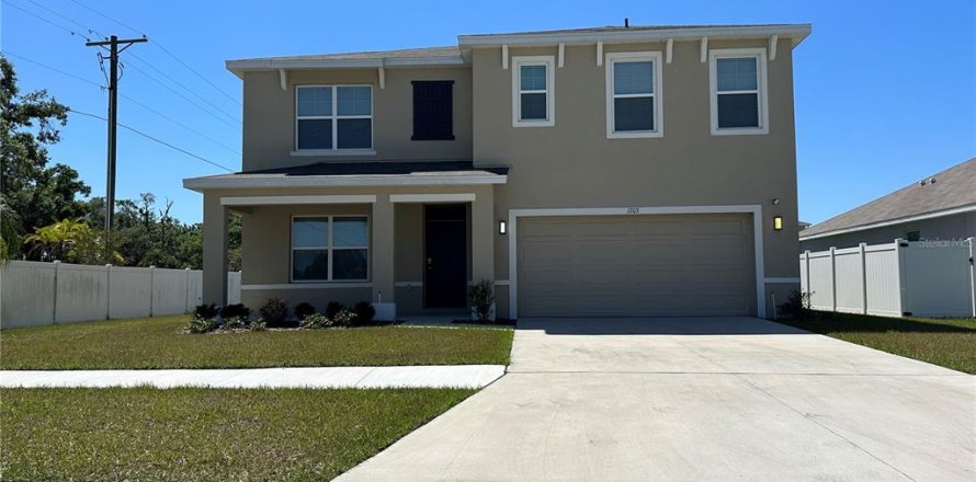 Casa en Plant City, Florida 5 dormitorios, 248.42 m2 № 1644178