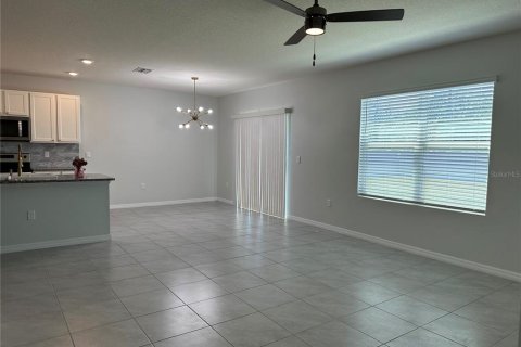 Casa en alquiler en Plant City, Florida, 5 dormitorios, 248.42 m2 № 1644178 - foto 7