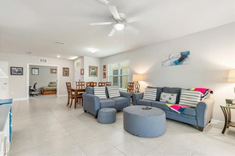 House in Punta Gorda, Florida 2 bedrooms, 140.84 sq.m. № 1877201 - photo 9