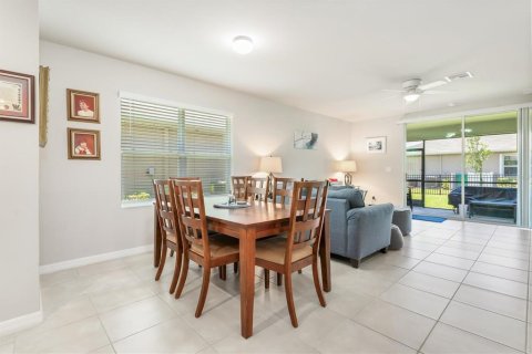 House in Punta Gorda, Florida 2 bedrooms, 140.84 sq.m. № 1877201 - photo 5