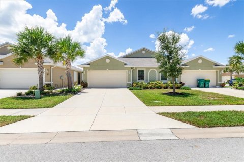 House in Punta Gorda, Florida 2 bedrooms, 140.84 sq.m. № 1877201 - photo 1